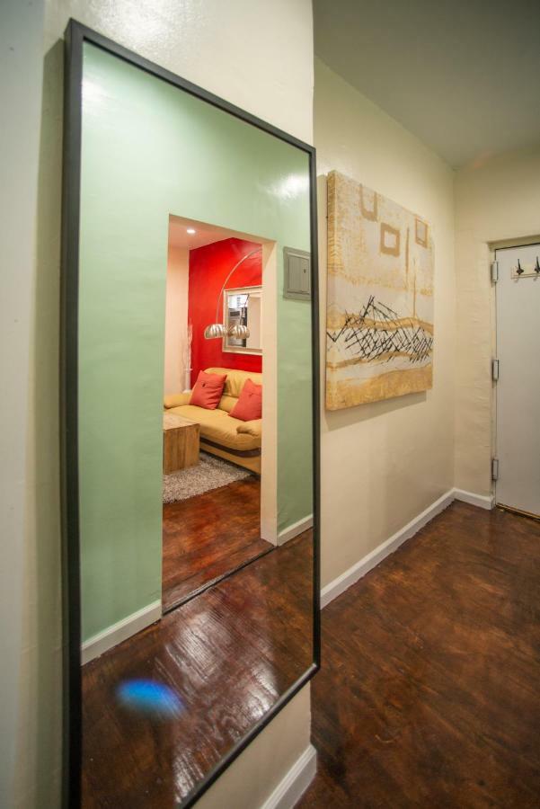 Private Room In A Shared Apartment 15 Minutes To Times Square! 뉴욕 외부 사진